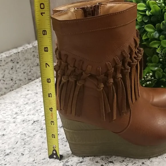 Sbicca booties - Picture 13 of 16